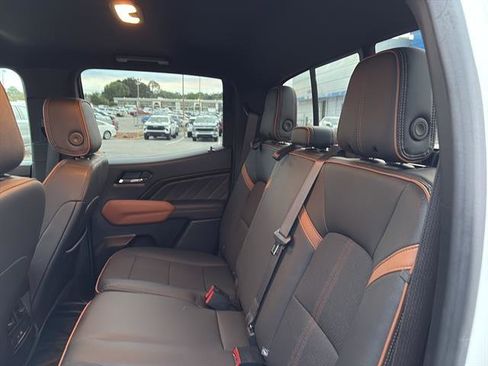 Used 2023 GMC Canyon AT4 image 11