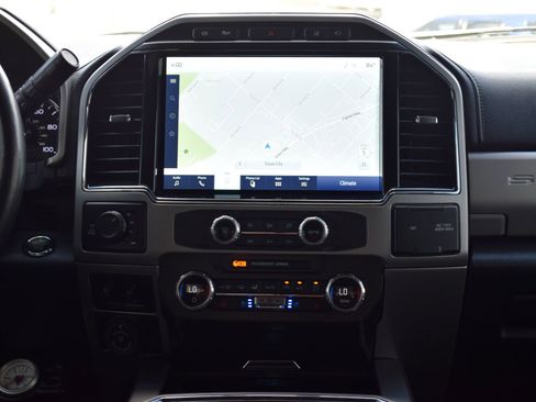 Used 2022 Ford F250 Lariat w/ Lariat Ultimate Package AWD/4WD image 11