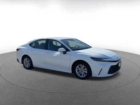 Used 2025 Toyota Camry LE FWD image 2