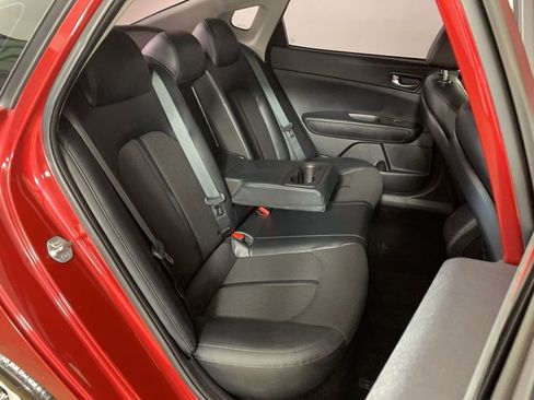 Used 2019 Kia Optima S image 32