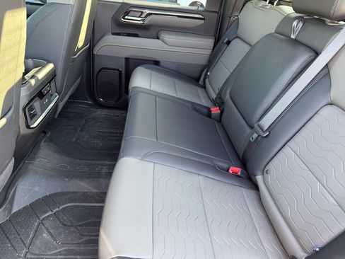 Used 2026 Chevrolet Silverado 2500 ZR2 image 10