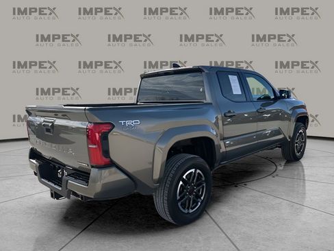 Used 2025 Toyota Tacoma TRD Sport image 5