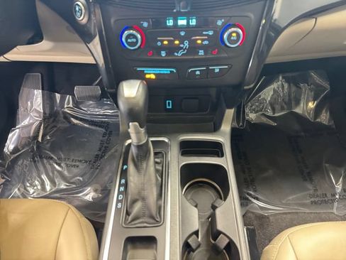 Used 2017 Ford Escape Titanium FWD image 14
