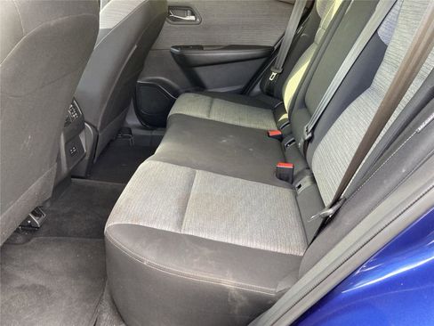 Used 2023 Nissan Rogue SV image 30