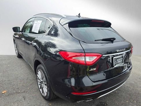 Used 2020 Maserati Levante S GranLusso image 5