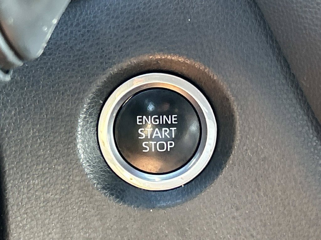 Used 2024 Toyota Corolla SE FWD image 32