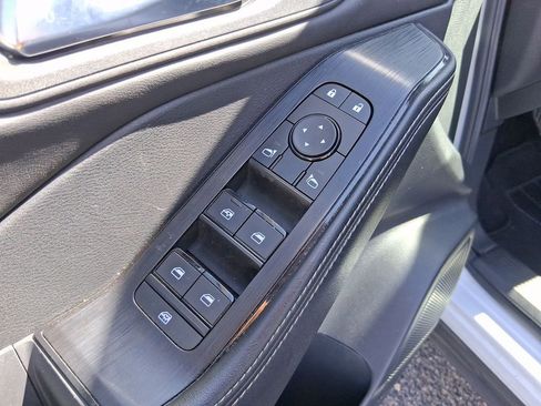 Used 2024 Nissan Rogue SV image 11