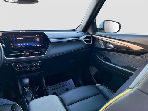 Used 2024 Chevrolet TrailBlazer ACTIV w/ Convenience Package image 21