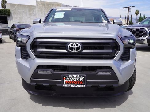 Certified 2026 Toyota Tacoma SR5 AWD/4WD image 3