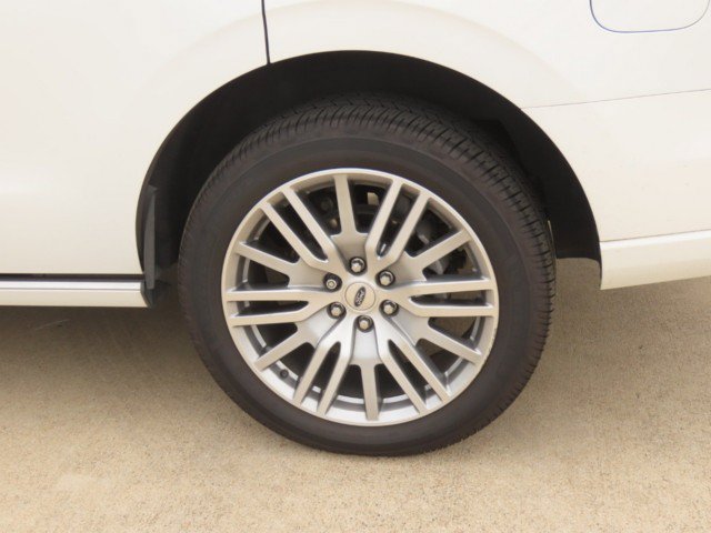 Used 2023 Ford Expedition Platinum RWD image 13