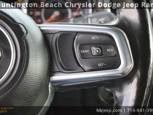 Used 2021 Jeep Wrangler Unlimited Sahara image 17