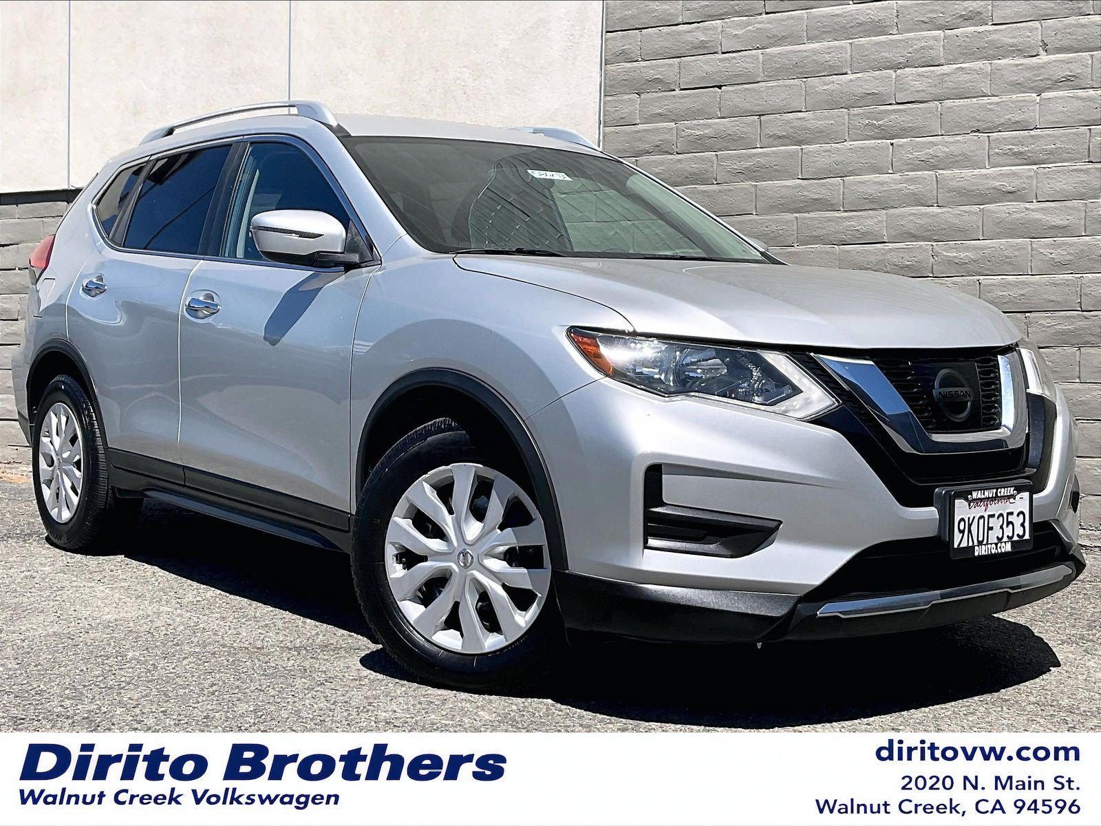 Used 2017 Nissan Rogue S w/ Appearance Package FWD image 1