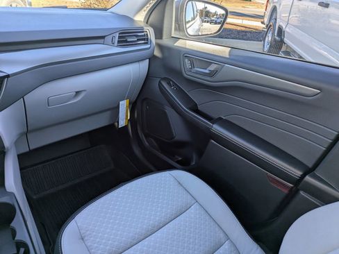 New 2026 Ford Escape Active image 17