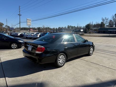 Used 2005 Toyota Camry LE image 7