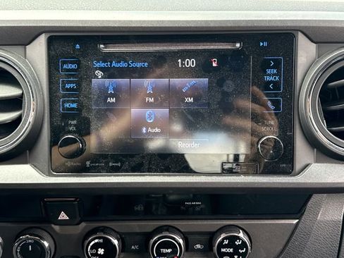 Used 2018 Toyota Tacoma TRD Sport AWD/4WD image 26