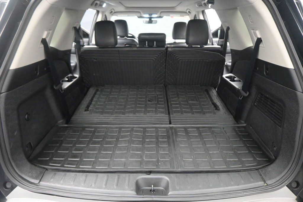 Used 2024 Nissan Pathfinder Platinum w/ Cargo Package AWD/4WD image 18