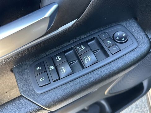 Used 2020 RAM 1500 Big Horn image 16