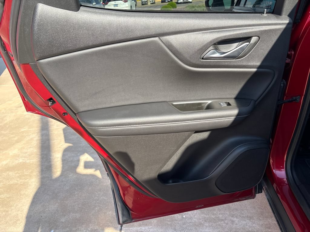 Used 2022 Chevrolet Blazer LT FWD image 39