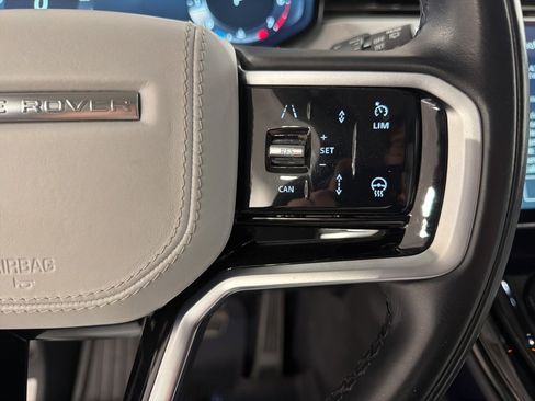 Used 2023 Land Rover Range Rover Sport SE image 13