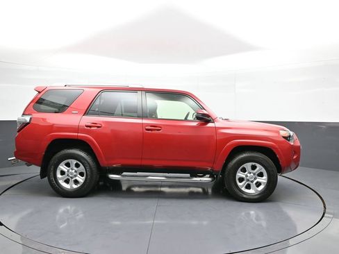 Used 2016 Toyota 4Runner SR5 AWD/4WD image 5