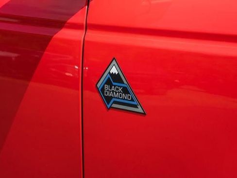 Used 2023 Ford Bronco Black Diamond image 17