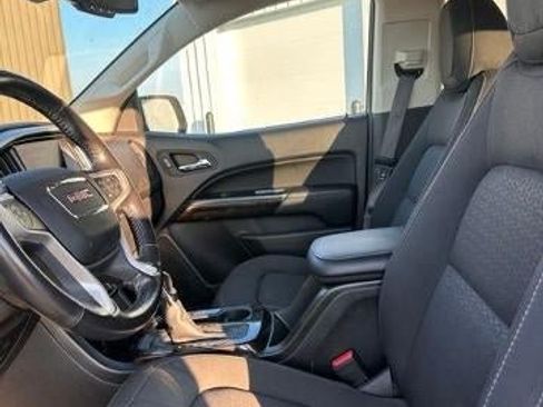 Used 2022 GMC Canyon Elevation w/ Trailering Package RWD image 11