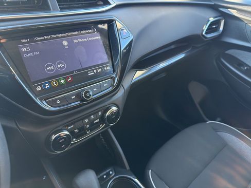 Used 2023 Chevrolet TrailBlazer LT w/ Convenience Package image 21