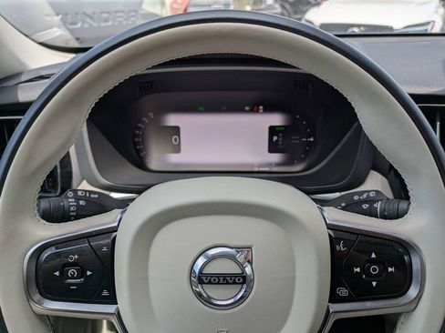 Certified 2024 Volvo XC60 T8 Plus w/ Protection Package Premier AWD/4WD image 38