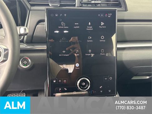 Used 2026 GMC Terrain Elevation image 32