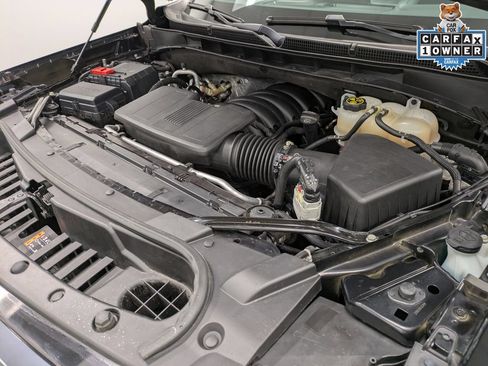 Used 2024 GMC Yukon AT4 w/ Technology Package AWD/4WD image 31