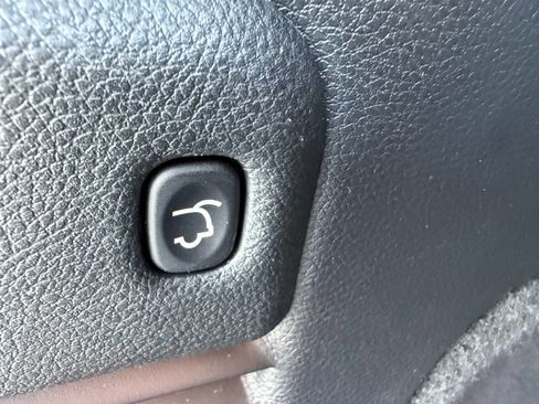 Used 2020 Jeep Grand Cherokee Altitude RWD image 36