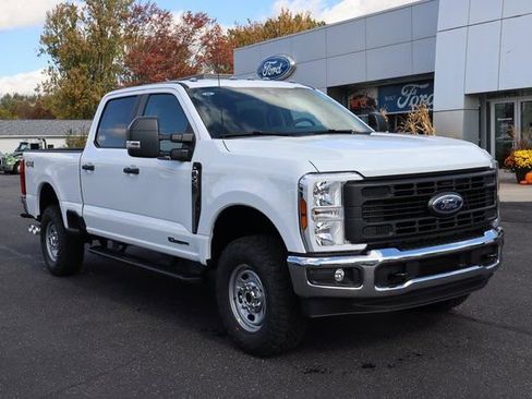 New 2026 Ford F250 XL w/ XL Off-Road Package AWD/4WD image 2