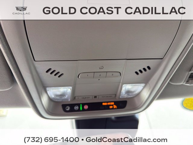 Used 2023 Cadillac XT4 Luxury w/ Cold Weather Package FWD image 23