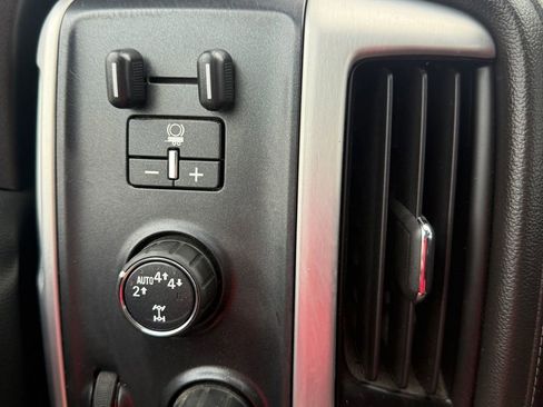 Used 2017 GMC Sierra 1500 SLE image 36