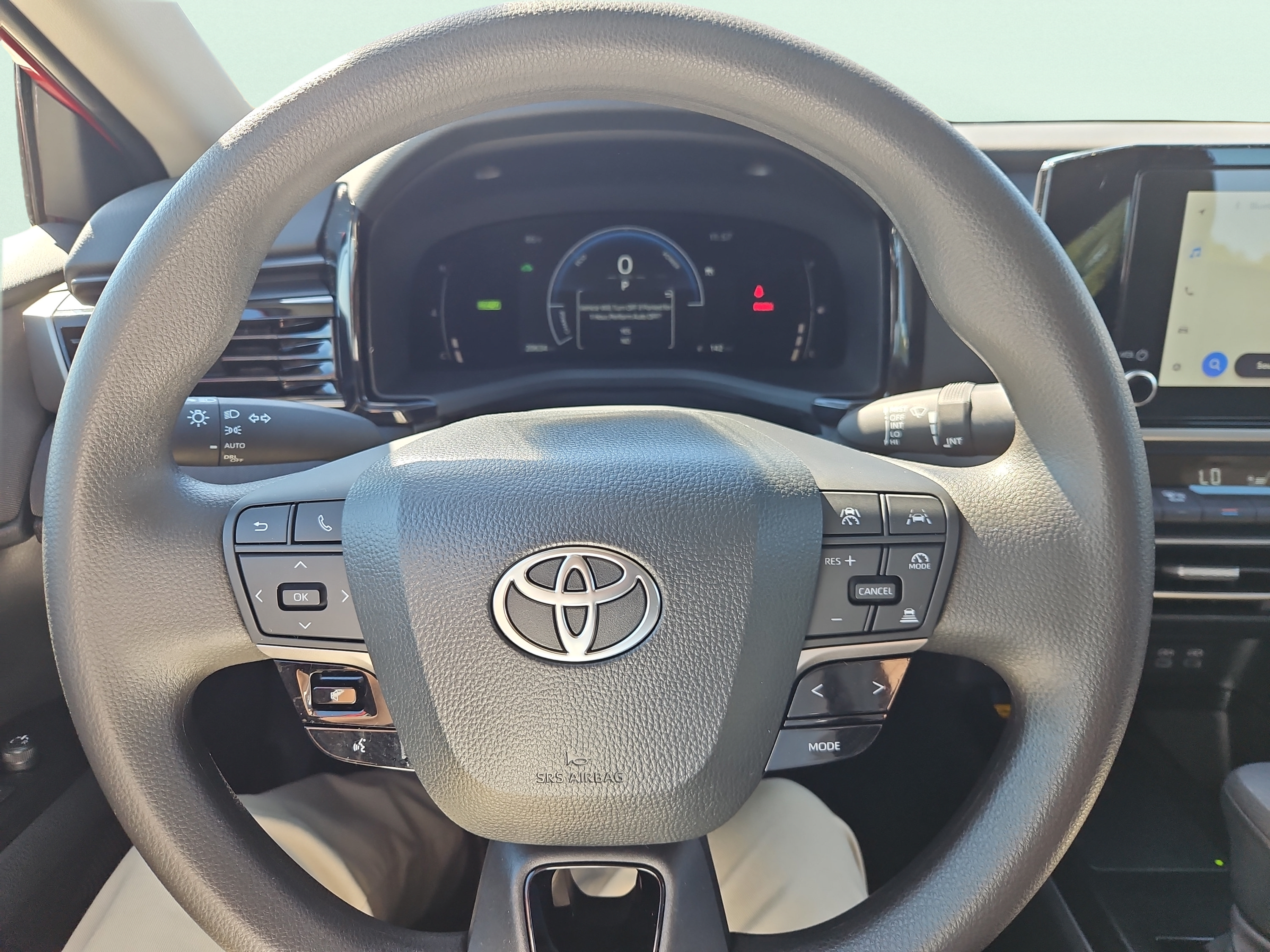 Used 2025 Toyota Camry LE FWD image 12
