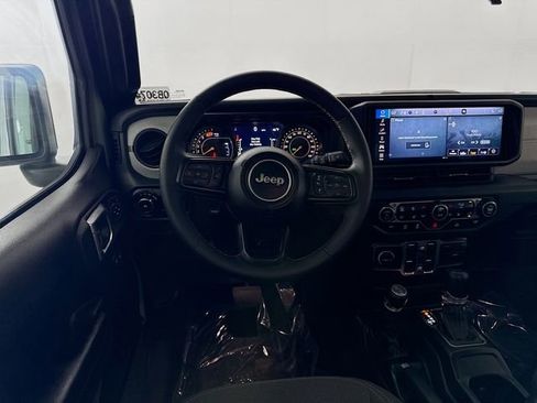 Used 2024 Jeep Wrangler Sport S image 21