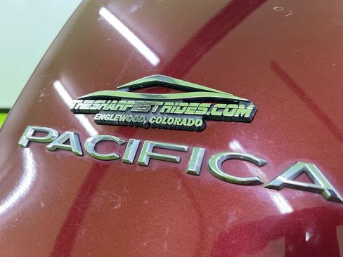 Used 2019 Chrysler Pacifica Touring-L FWD image 12