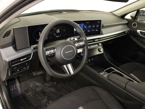 Used 2025 Hyundai Sonata SEL FWD image 24