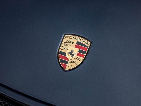 Certified 2015 Porsche 911 GT3 image 18