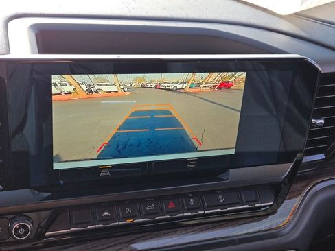 Used 2022 Chevrolet Silverado 1500 LT Trail Boss image 21