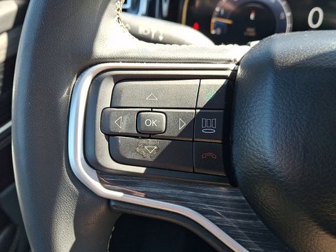 Used 2022 Jeep Wagoneer Series III w/ Premium Group I image 22