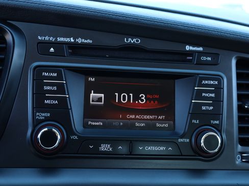 Used 2013 Kia Optima EX w/ Premium Pkg image 20