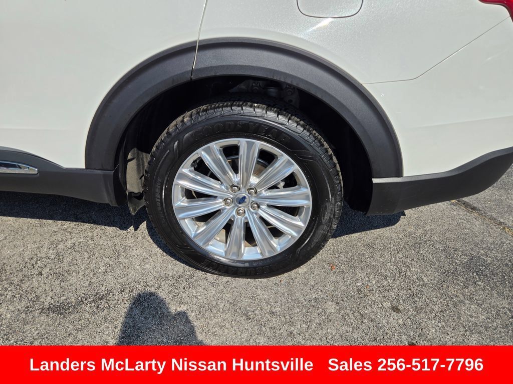 Used 2020 Ford Explorer Limited w/ Class III Trailer Tow Package AWD/4WD image 12