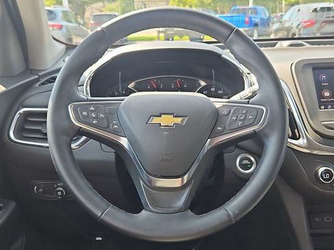 Used 2024 Chevrolet Equinox LT FWD image 14