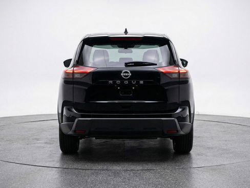 Used 2025 Nissan Rogue SV FWD image 7