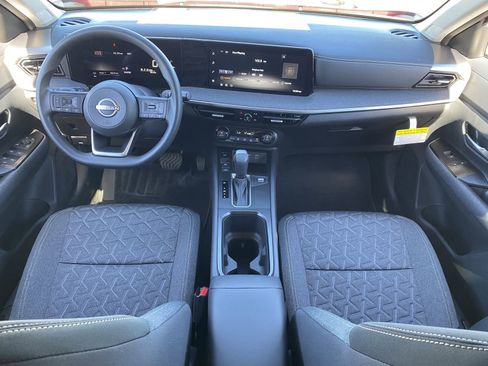 New 2026 Nissan Kicks SV image 16