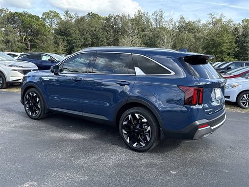 Used 2024 Kia Sorento SX image 13