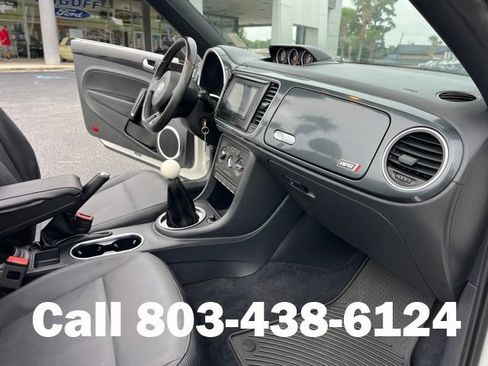 Used 2013 Volkswagen Beetle 2.0T FWD image 12