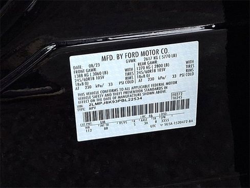 Certified 2023 Lincoln Nautilus Reserve image 27