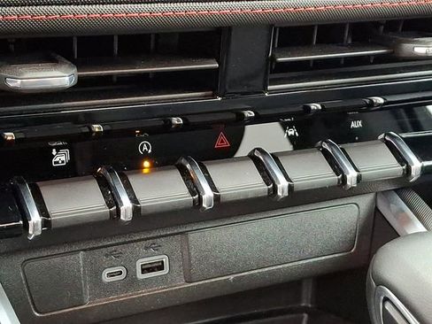 Used 2025 Chevrolet Colorado Z71 w/ Z71 Convenience Package 2 image 30